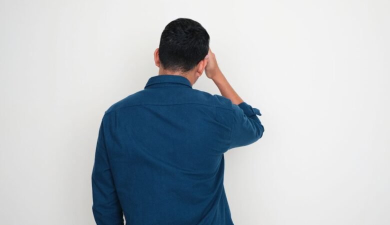 “Aku Seharusnya Sudah…” Cara Memaknai Krisis Seperempat Abad (Quarter-Life Crisis)